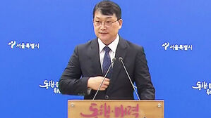 '50억 펀드·무료 배달'…소상공인 지원 총력