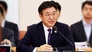 이 대통령, 윤호중 행정안전부 장관 임명안 재가