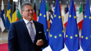 "트럼프, EU 관세 15&sim;20% 수준 요구"
