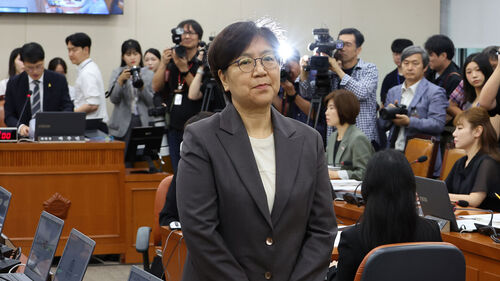 야당 퇴장으로 막 내린 정은경 청문회…민주 "가짜뉴스" 국힘 "모욕"