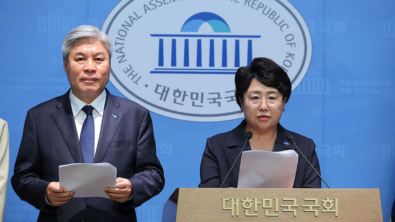 혁신당 "감사원, '윤 부부 비위' 무마…상설특검으로 수사해야"