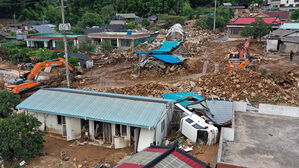 집중호우 사망&middot;실종자 28명으로 늘어&hellip;피해시설 44% 응급복구