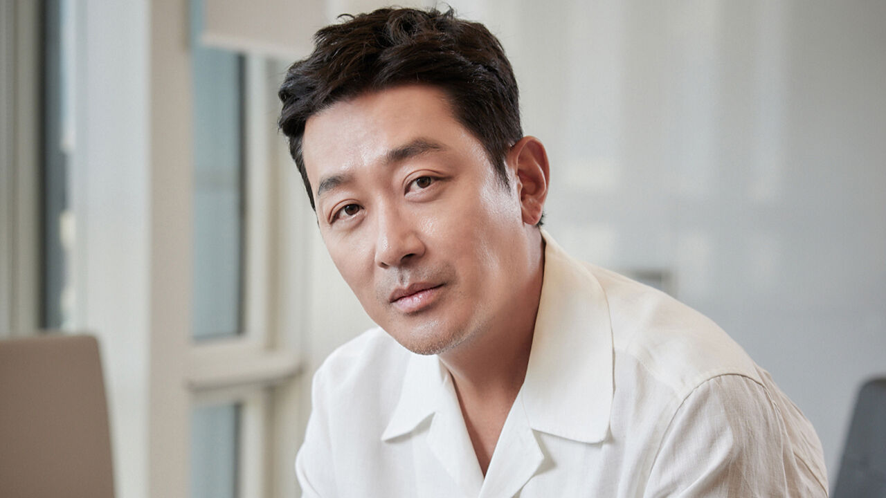 팬이 별명 지어달라 하자 "최음제"…하정우 논란에 결국