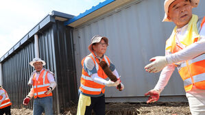 국민의힘 의원 40여 명, 충남 수해 지역 방문&hellip;복구 작업 지원