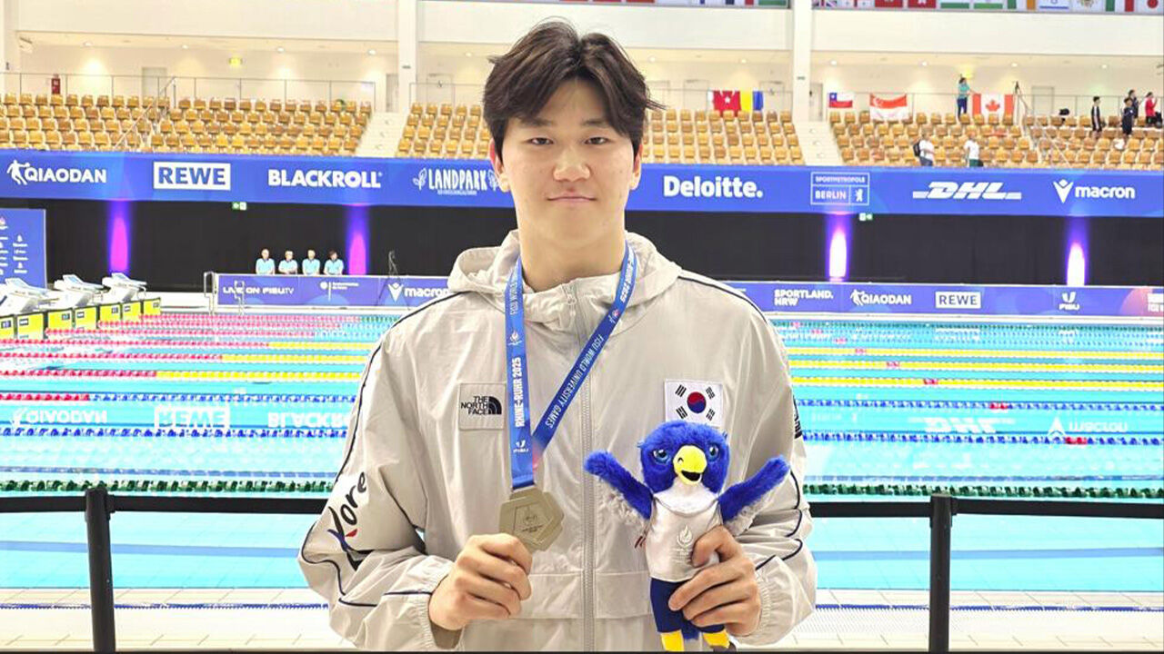 '한국 기록 보유자' 윤지환, 하계 U대회 배영 50ｍ 은메달
