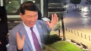 [여담야담] 이 대통령 "재난에 음주가무 공직자 엄히 단속"…'구리시장, 호우 속 야유회' 보도에 '강한 질책'