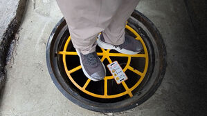 맨홀 추락 방지 의무화 2년 반…설치율 극과 극 이유는?