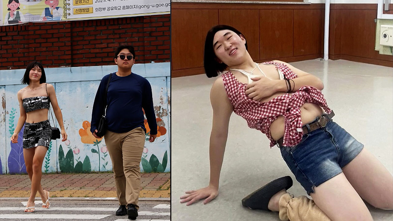 <!HS>권은비<!HE>·유심칩까지…올해도 졸업사진 '화제'