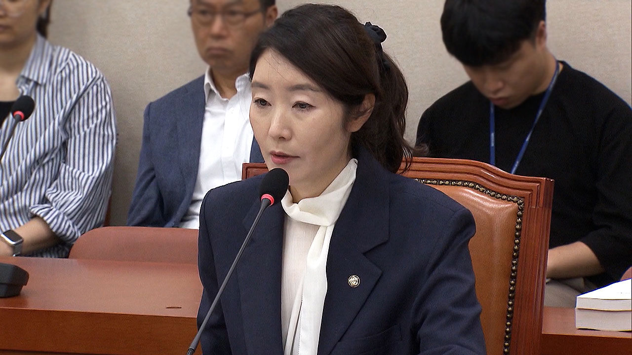 강선우, 전격 사퇴…"국민께 사죄, 성찰하며 살겠다"