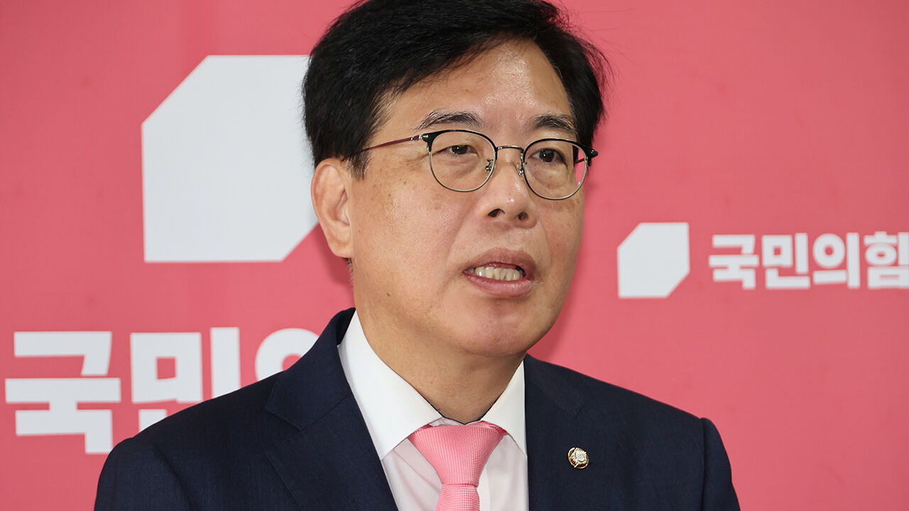 제명촉구 결의안 제출에…송언석 "야당말살 선언"