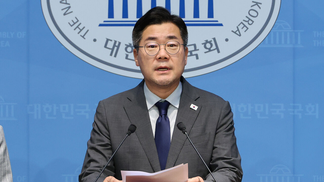 박찬대 "윤 내란 방패"…국힘 의원 45명 제명 결의안 제출