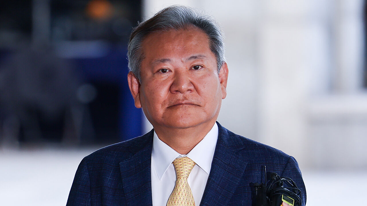 내란특검, '언론사 단전·단수' 이상민 전 장관 피의자 조사