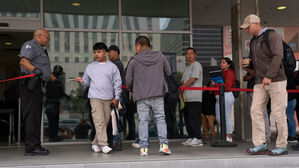 트럼프, 법원서 또 패배&hellip;"지자체에 이민 단속 강요안돼"