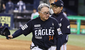 한화, 운명의 LG 3연전 선발 발표…류현진-문동주-폰세