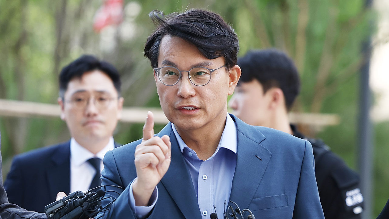 '윤석열 부부 공천 개입 공범' 의혹 윤상현 15시간 소환 조사