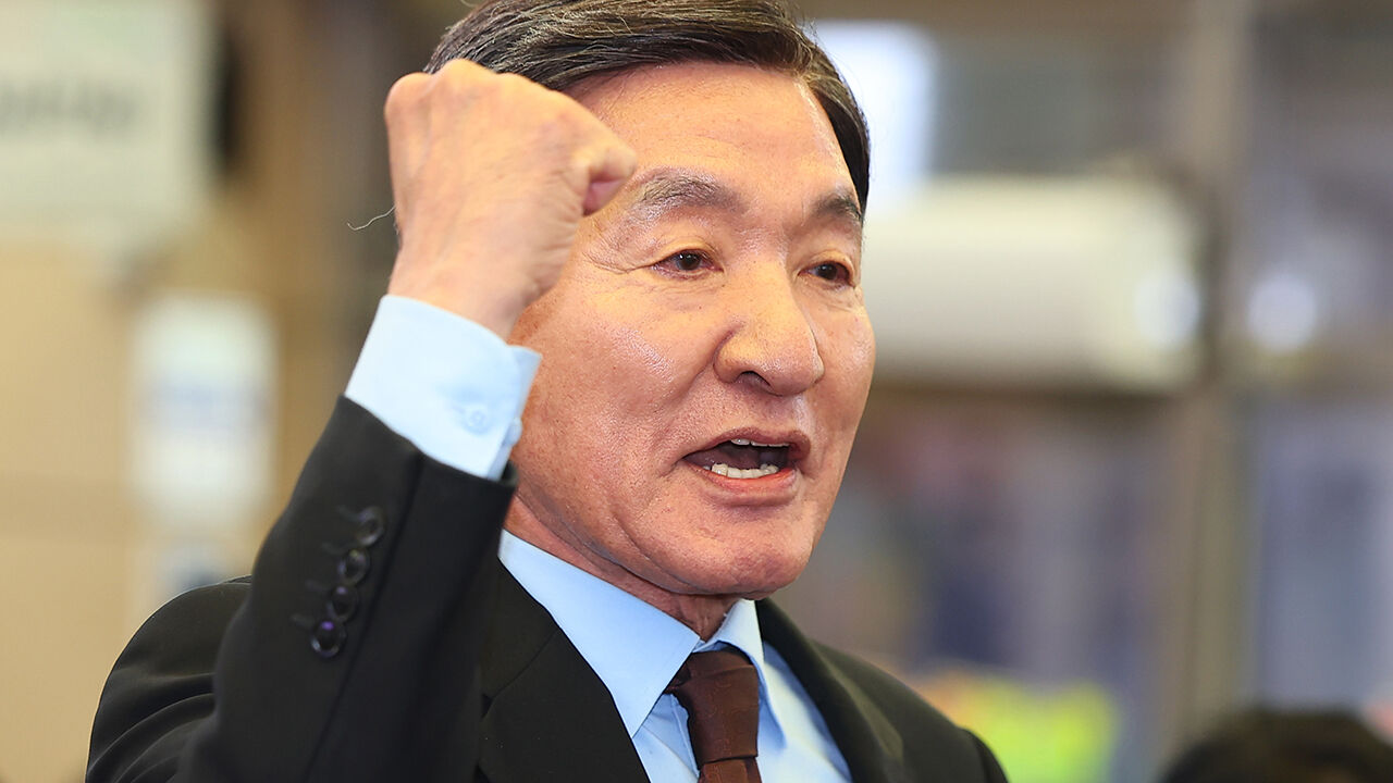 이 대통령, 베트남 특사단장 박창달 전 한나라당 의원으로 교체