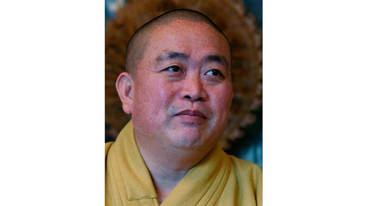 소림사 주지, 횡령 등 혐의로 조사…