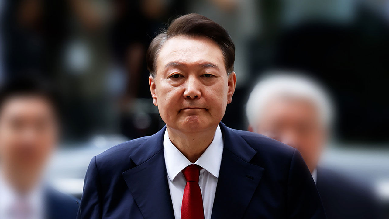 김건희특검 윤 첫 소환조사 결국 무산…"내일 출석하라" 재통보