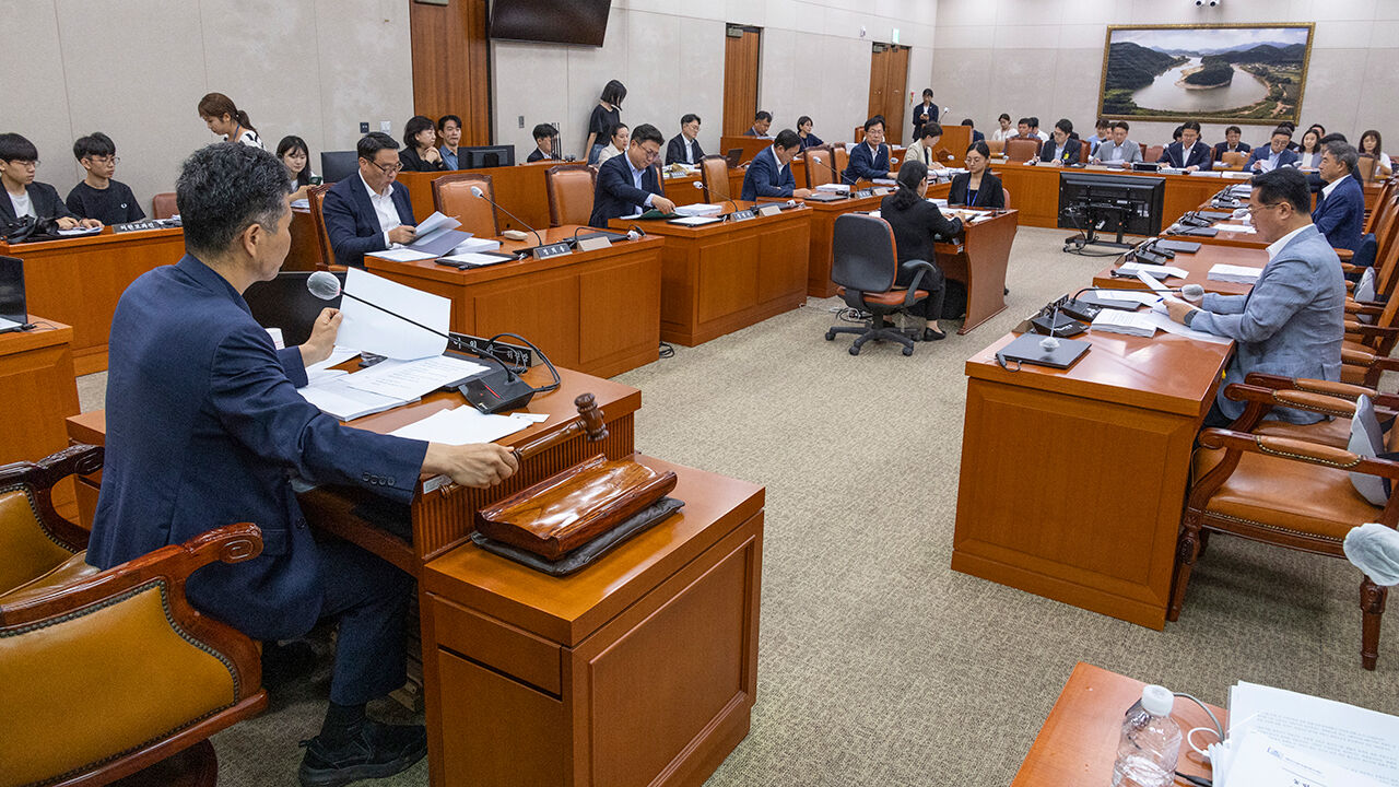 '농수산 가격 안정제 도입' 농안법, 여당 주도 농해수위 소위 통과