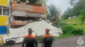 쓰나미 경고로 후쿠시마 원전 근무자 전원 철수