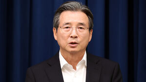 대통령실 "관세 협상, 조선 외 반도체&middot;이차전지&middot;바이오도 논의"
