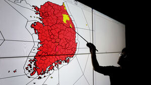 전기요금 걱정에도 '에어컨'…33년 만에 최대 전기소비