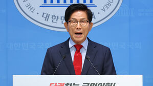 김문수 "극좌가 친 극우 프레임&hellip;혁신이란 이름으로 분열 안돼"