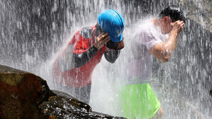 무더위에 9일 연속 온열질환 100명 이상…올해 들어 사망 16명