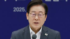 이 대통령, 오늘 임시국무회의&hellip;조국&middot;윤미향 등 사면 여부 결정