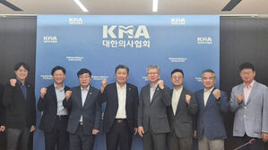 전공의 복귀 앞두고 의협·병협 "수련환경 개선 등 모색"