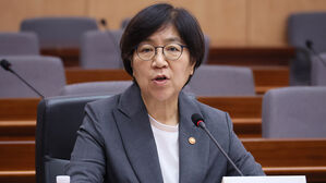 예산 소진에 중단됐던 국민연금 '실버론' 재개…250억 원 증액