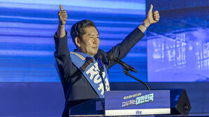 이재명 정부 첫 여당 대표에 정청래…61.74% 득표