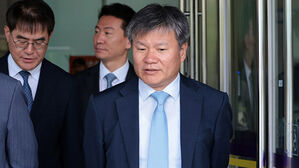 특검 "윤, 더위서 잠시 수의 벗었다?…우리가 보기엔 아냐"