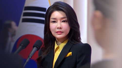 김건희, 6일 포토라인에 처음 선다…5대 의혹부터 수사