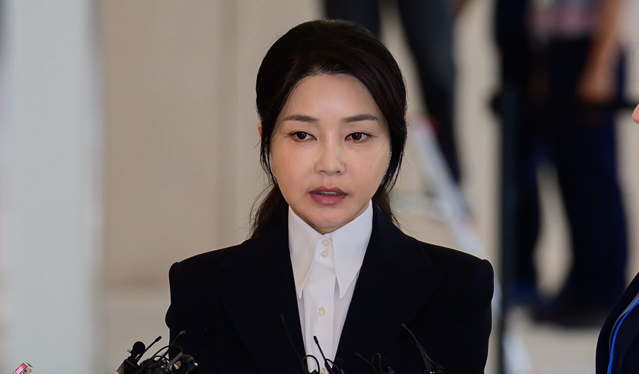 김건희 "아무것도 아닌 사람이 심려 끼쳐"…특검 출석