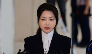 김건희 "아무것도 아닌 사람이 심려 끼쳐"…특검 출석