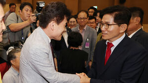 김문수, '전한길&middot;고성국 등 보수 유튜버' 토론회 출연키로