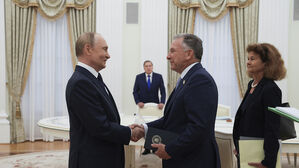 '트럼프 관세 시한' 이틀전 푸틴·미국 특사 3시간 만나