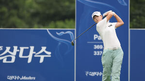 KLPGA 뜨거운 팬클럽 응원 받은 박성현, 2년 만에 67타