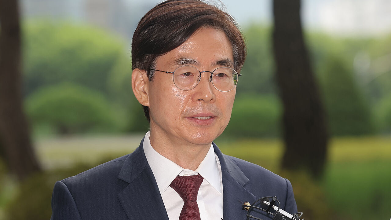 조경태 특검 참고인 조사…"계엄 후 새벽 '당사 오라' 집중 문자"
