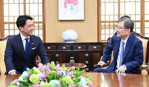 "일본 농림수산상, 한국 외교장관에 일 수산물 수입규제 철폐 요구"