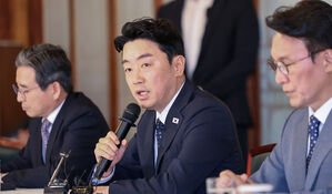 강훈식, '오겜&middot;케데헌' 언급하며 "한류 4.0, 천재일우 기회"