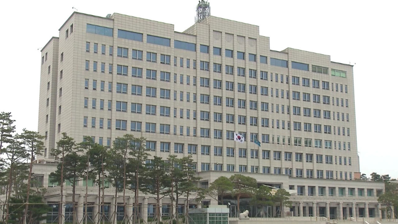 대통령실 "주식양도세 기준 정부안 불변…당정 조율 지켜볼 것"