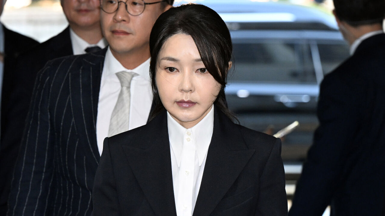 [속보] 김건희 구속심사 법정, 윤 영장심사했던 321호로 변경
