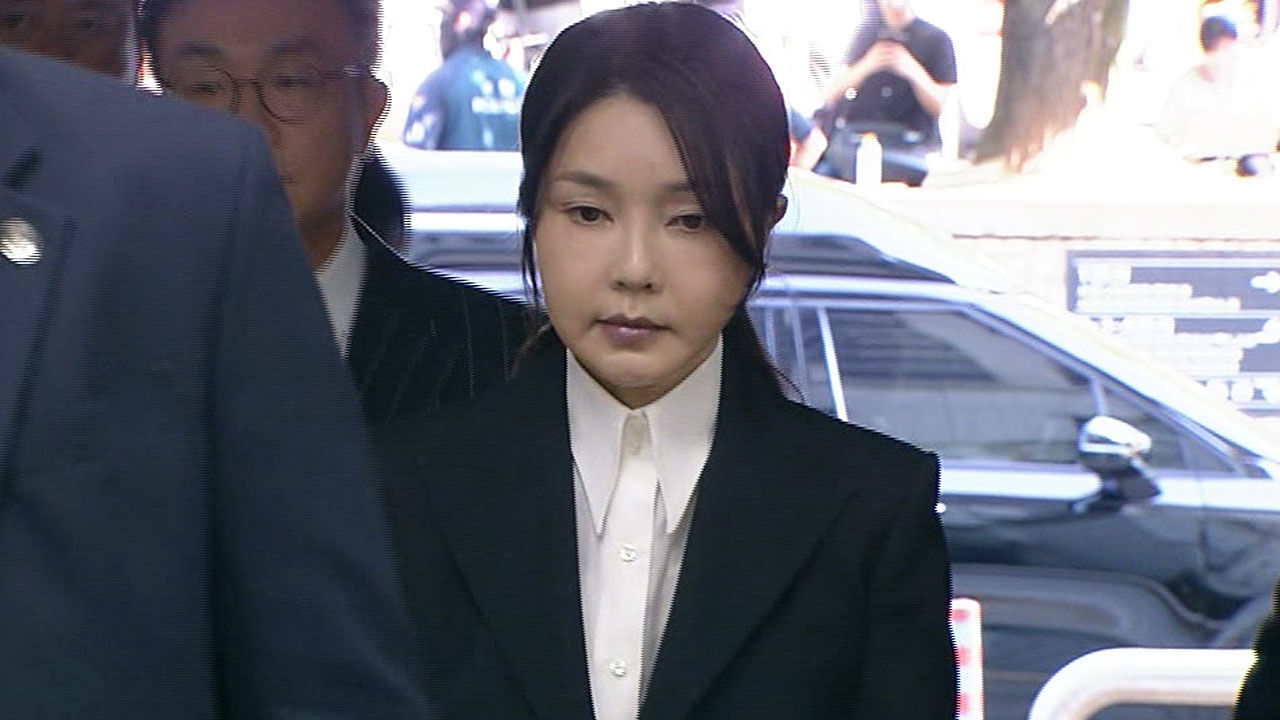 [속보] 특검 "구치소에서 '김건희 내일 출석 예정' 통보받아"