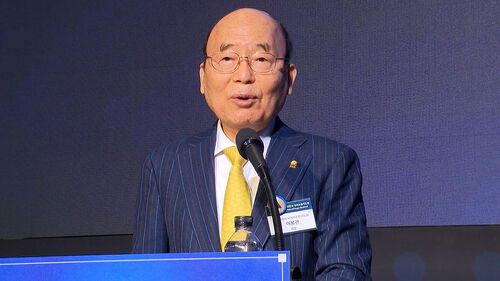 [단독] "사위 인사청탁 자리에서 귀걸이·브로치도 전달"