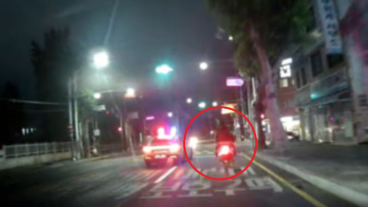 번호판 없는 오토바이로 난폭운전…도심 휘젓고 다닌 10대 송치