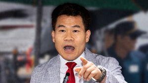 [여담야담] 국힘 윤리위, 전한길에 '경고' 조치…가장 낮은 징계
