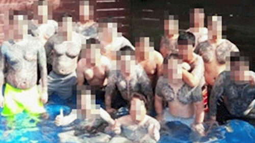 "싸움 잘하면 자격있다"…2030 모집해 재건 노렸다