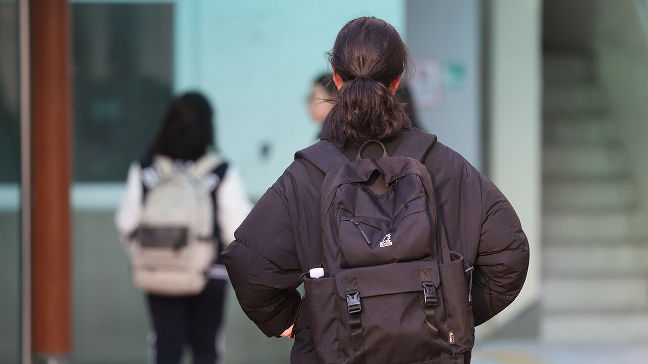 불안장애 진료받는 10대 4만 2천 명 육박…4년 만에 65% 증가